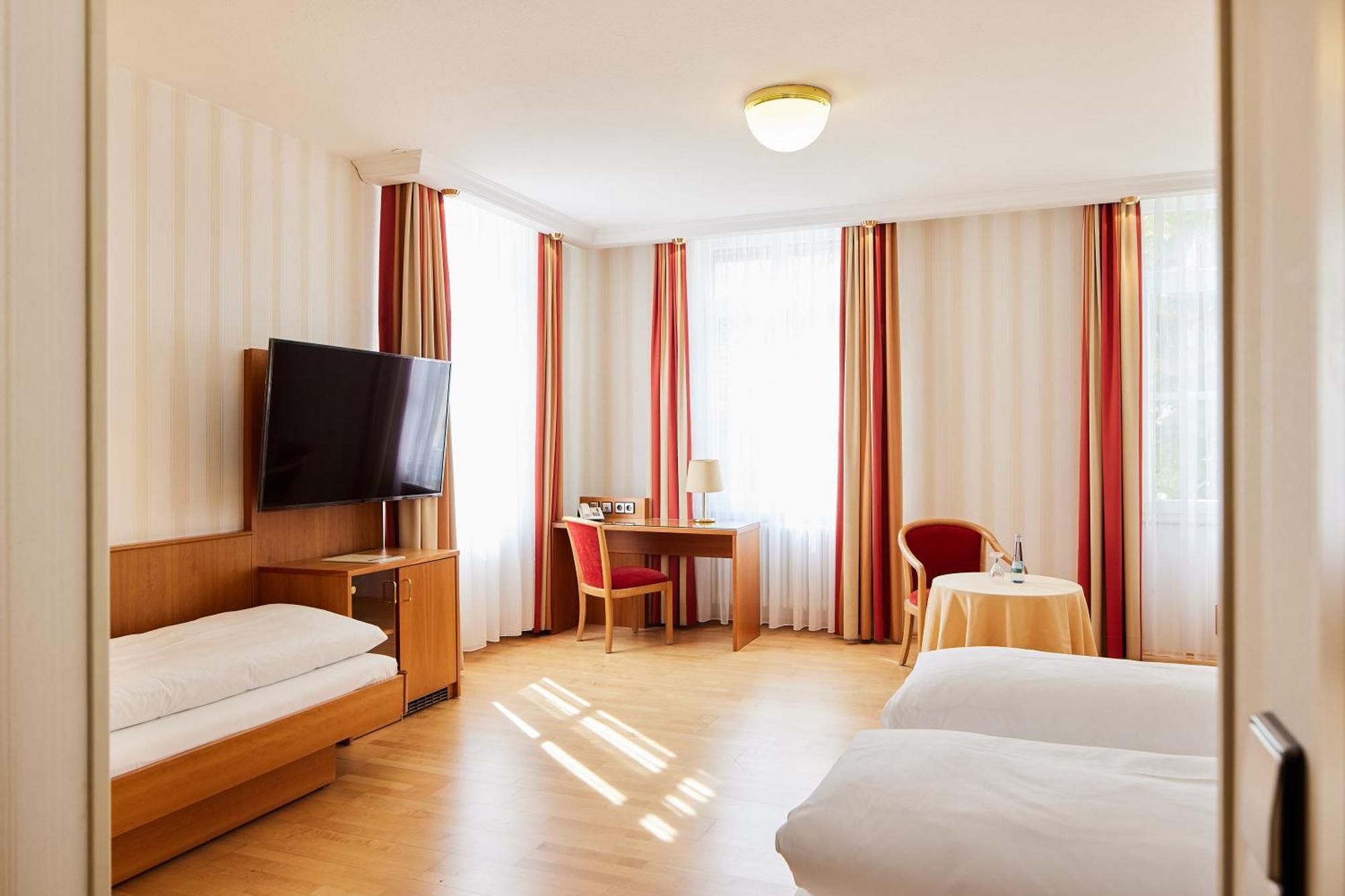 Hotel Zum Schiff フライブルク エクステリア 写真