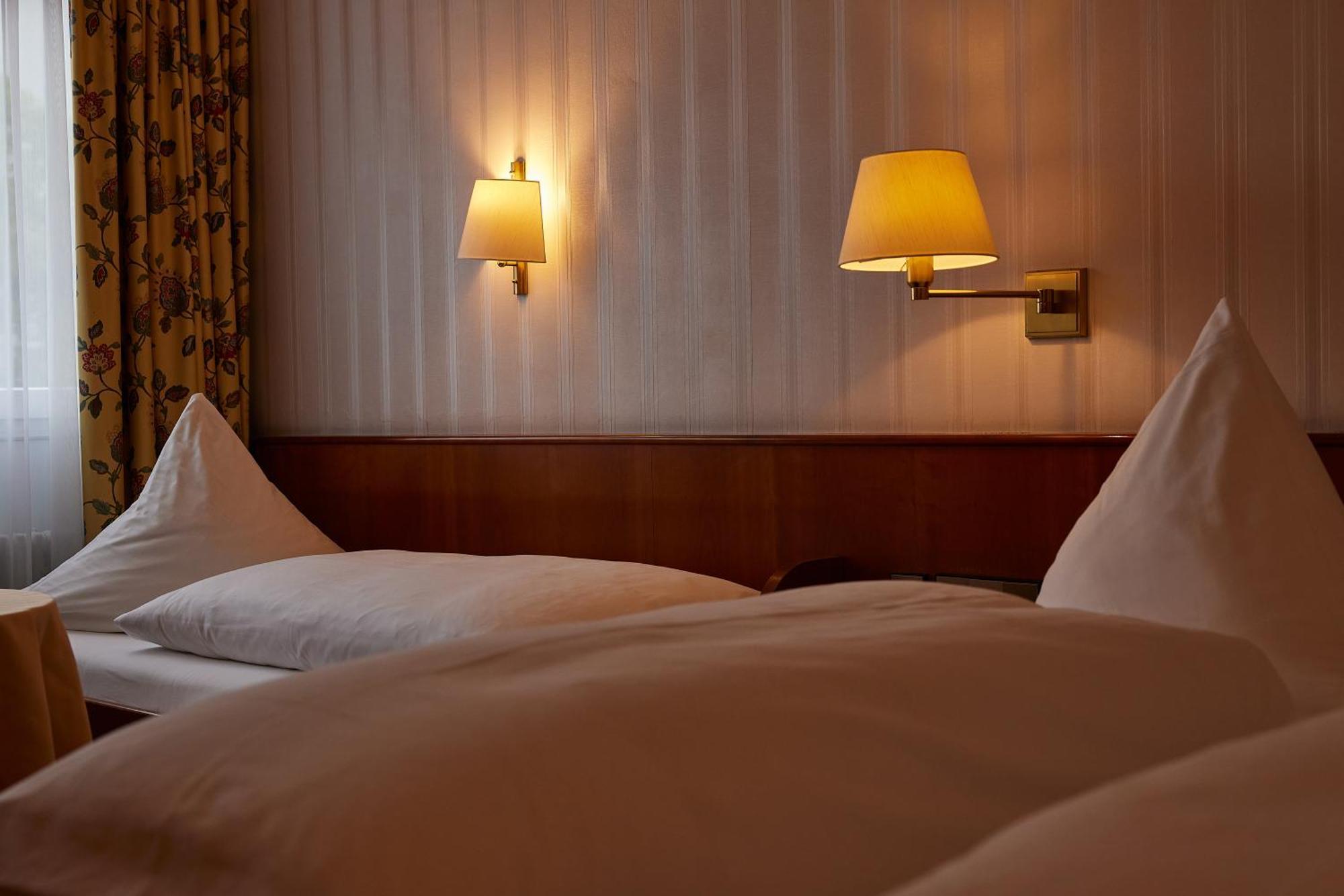 Hotel Zum Schiff フライブルク エクステリア 写真