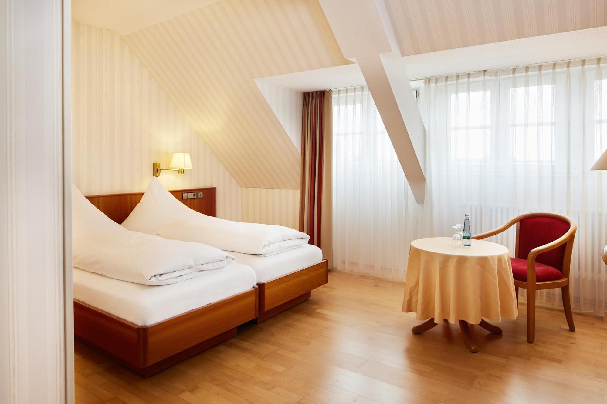 Hotel Zum Schiff フライブルク エクステリア 写真