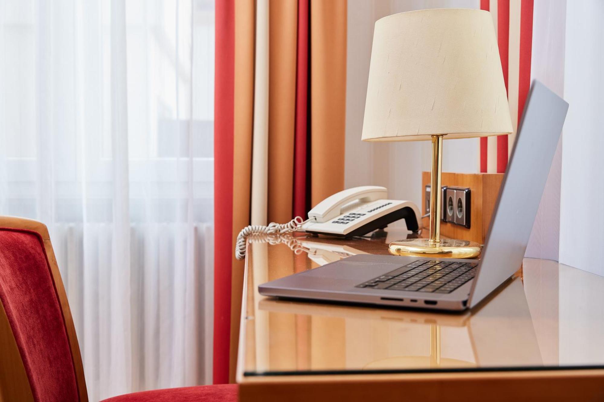 Hotel Zum Schiff フライブルク エクステリア 写真
