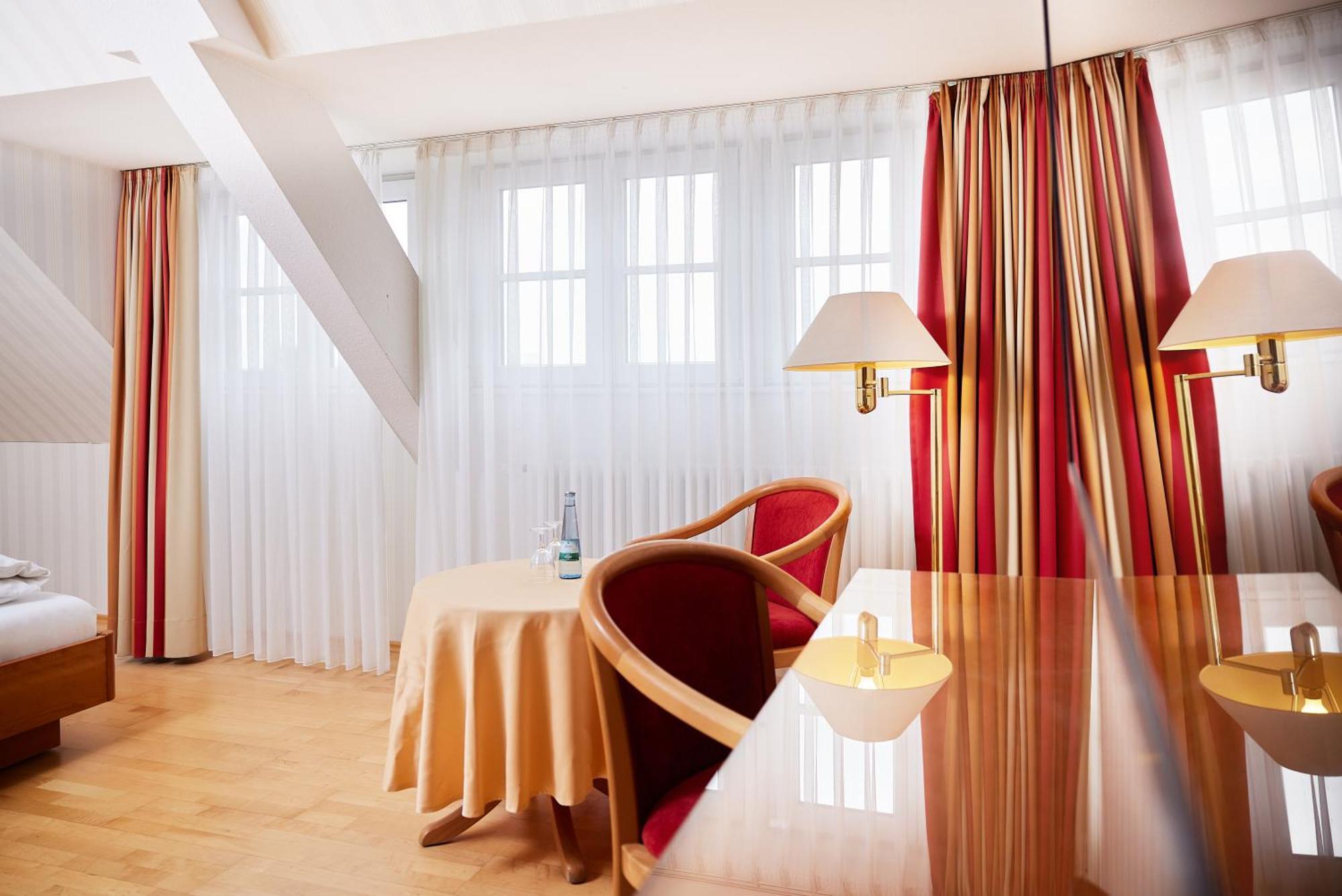 Hotel Zum Schiff フライブルク エクステリア 写真