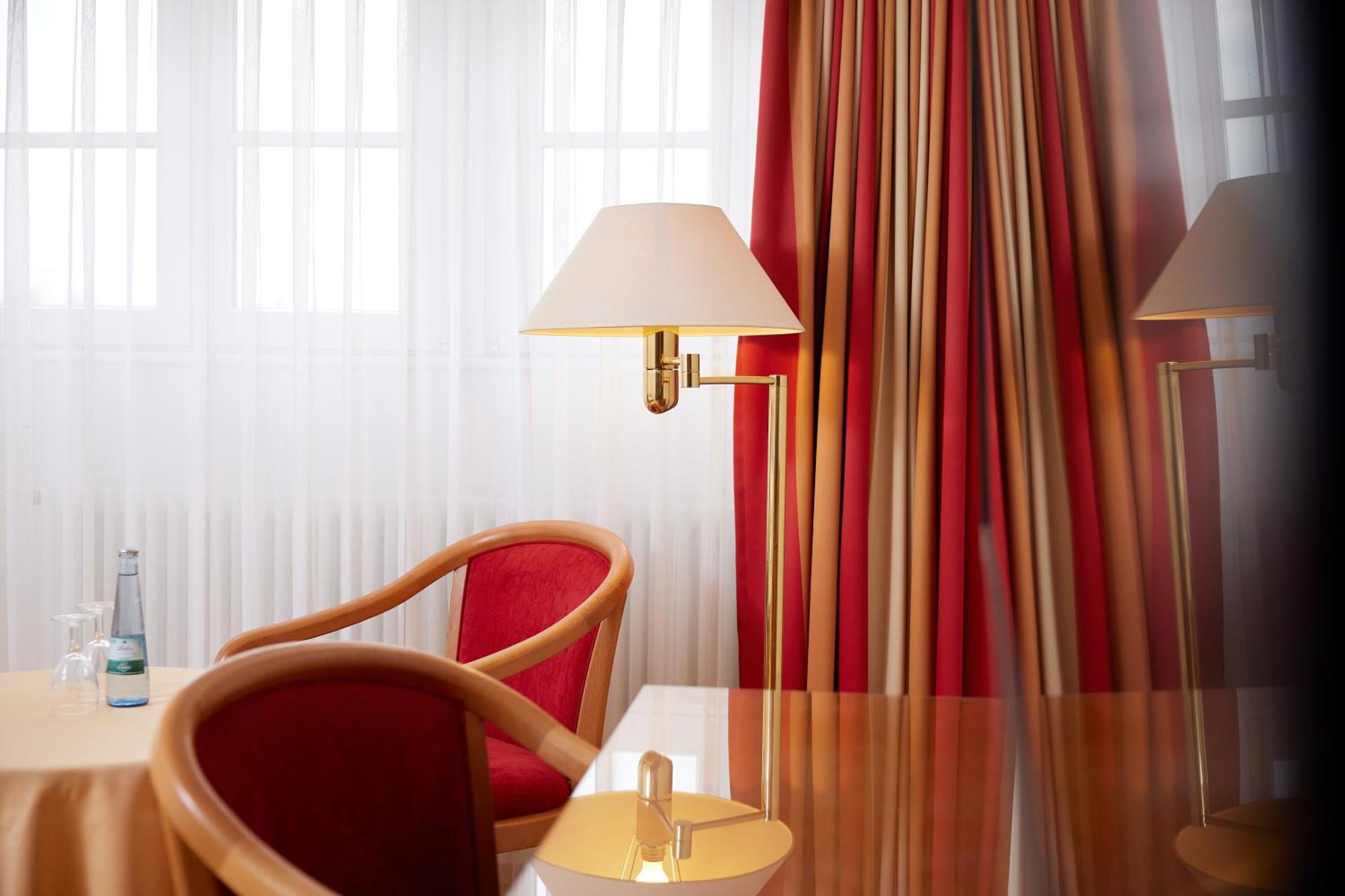Hotel Zum Schiff フライブルク エクステリア 写真