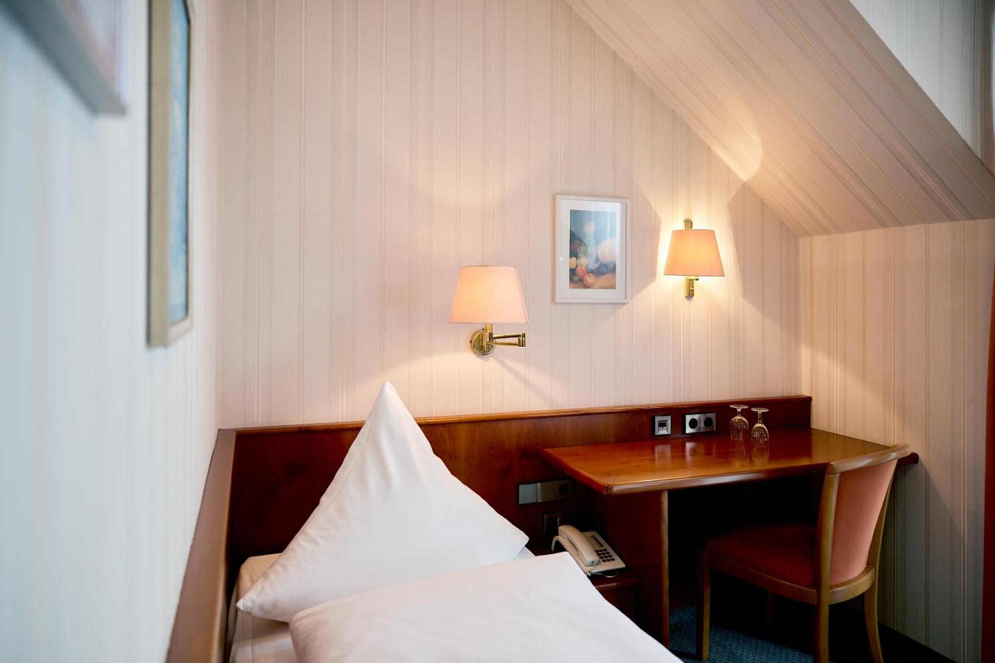 Hotel Zum Schiff フライブルク 部屋 写真