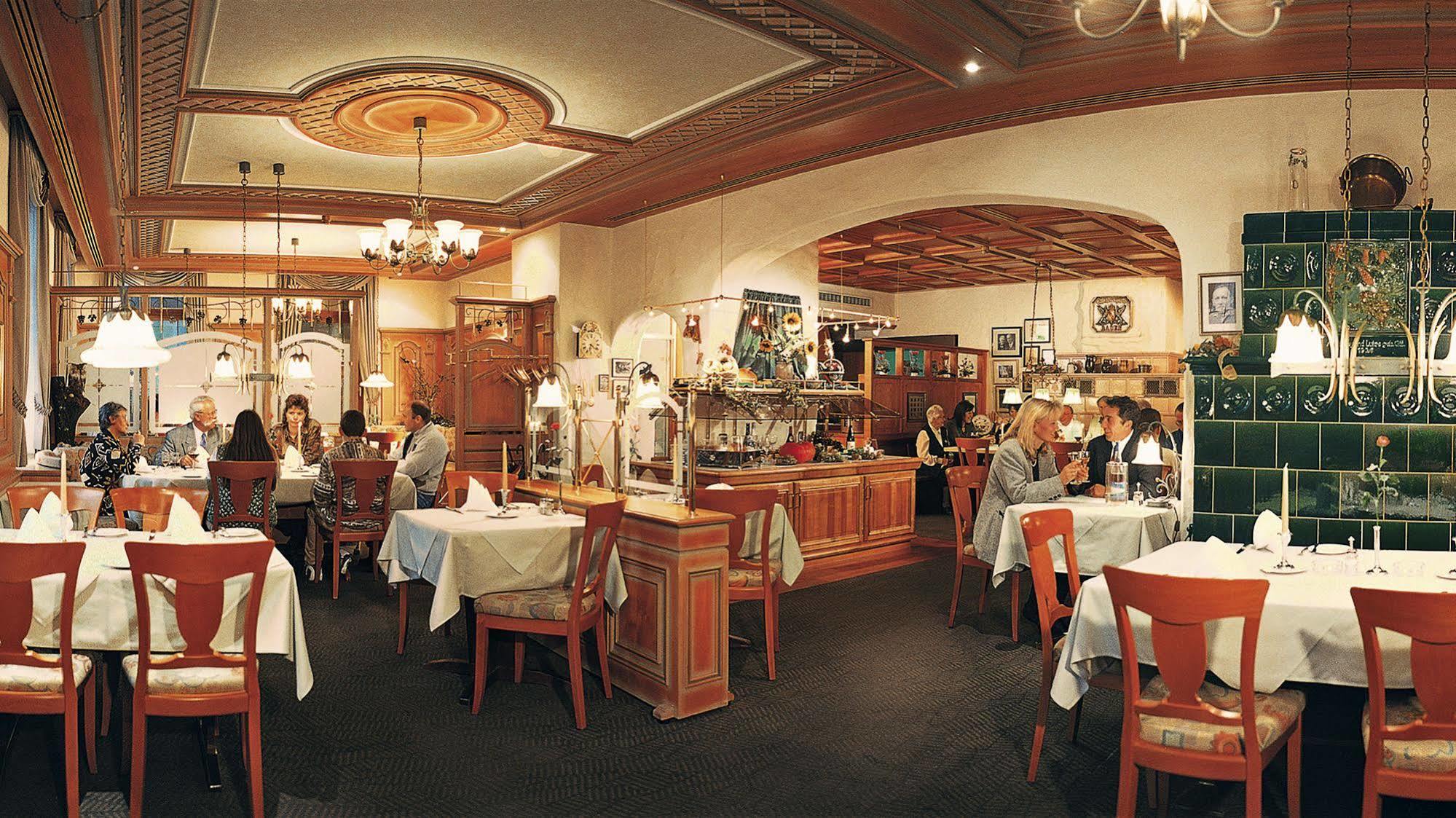 Hotel Zum Schiff フライブルク エクステリア 写真
